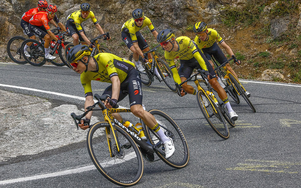 日韩精品无码一区二区