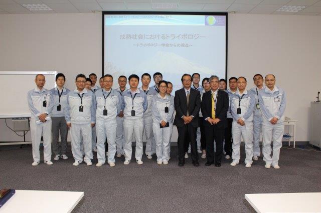 日韩精品无码一区二区