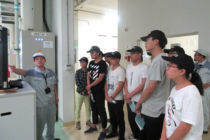 日韩精品无码一区二区